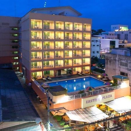 Eastiny Plaza Hotel Патая Екстериор снимка