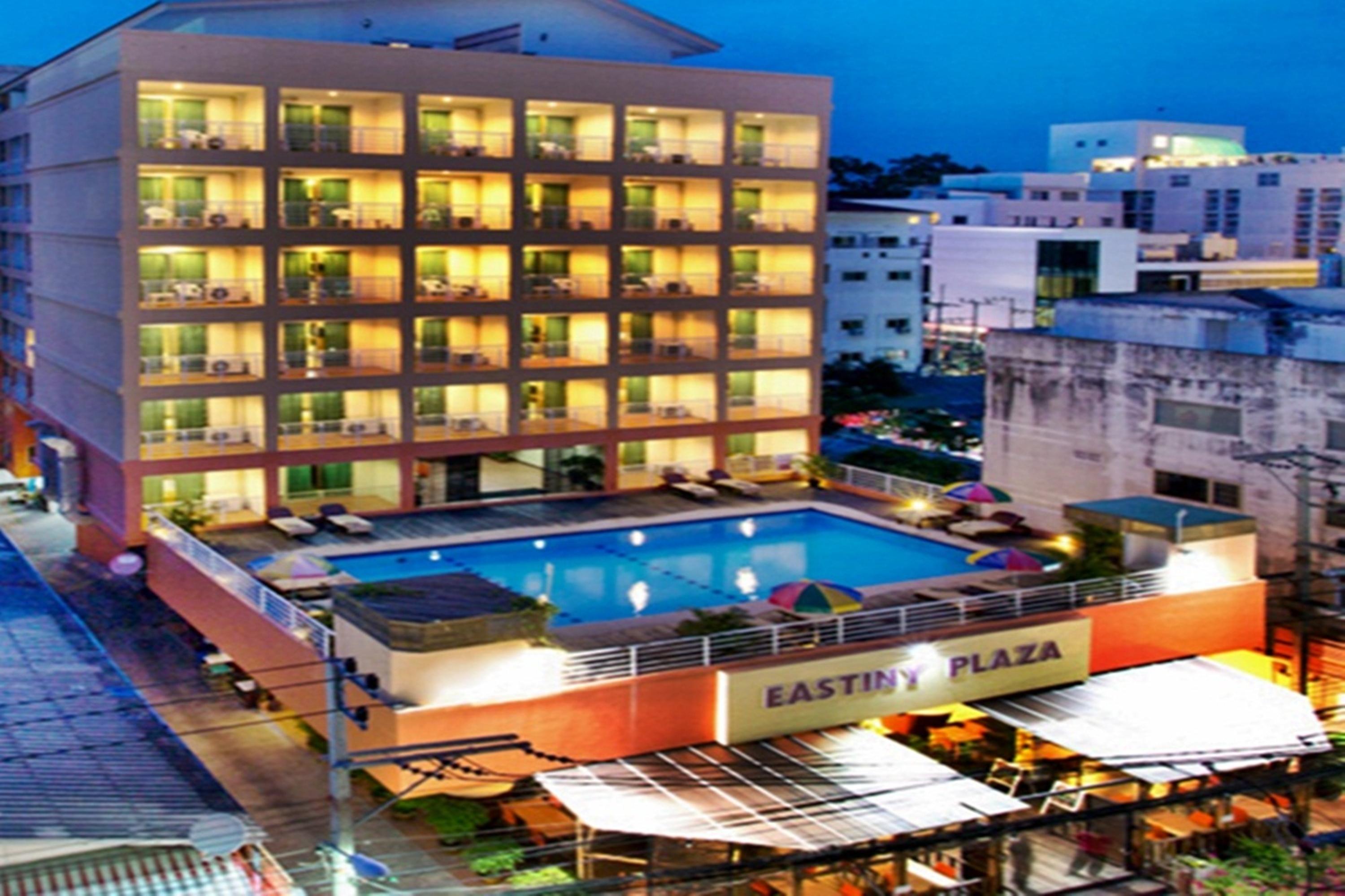 Eastiny Plaza Hotel Патая Екстериор снимка