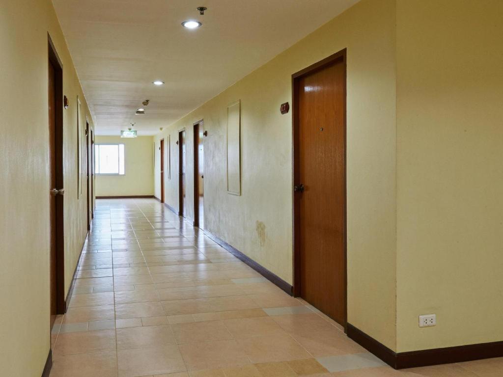 Eastiny Plaza Hotel Патая Екстериор снимка